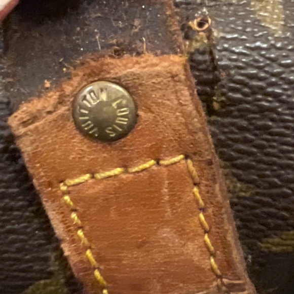 Louis Vuitton Keepall 45 luggage bag - Picture 13 of 14